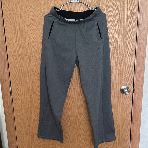 Nike Pants - Nike Women’s Charcoal Sweat Pants